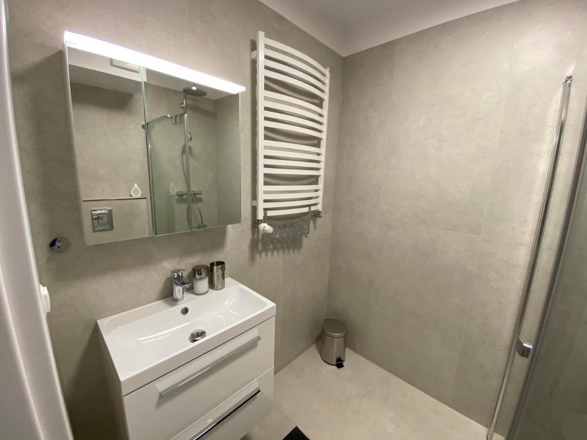 Rodzinny Apartament Platany Centrum Колобжег Екстер'єр фото
