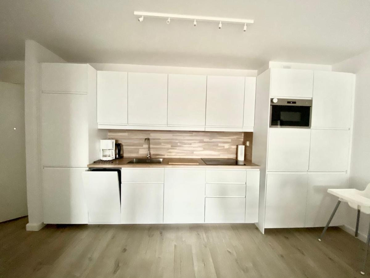 Rodzinny Apartament Platany Centrum Колобжег Екстер'єр фото